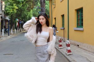 徐汇东安路，真实兼职，人照一致的性感小美女