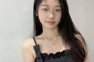 粉嫩多汁小姐姐