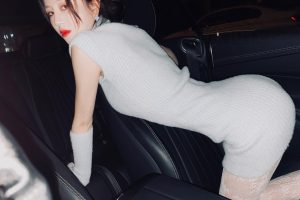 刚刚下海性感粉嫩白虎