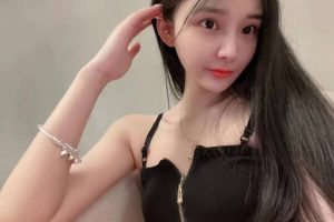 学生妹，感觉有点骚