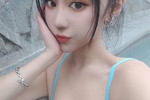 气质服务系文静骚女