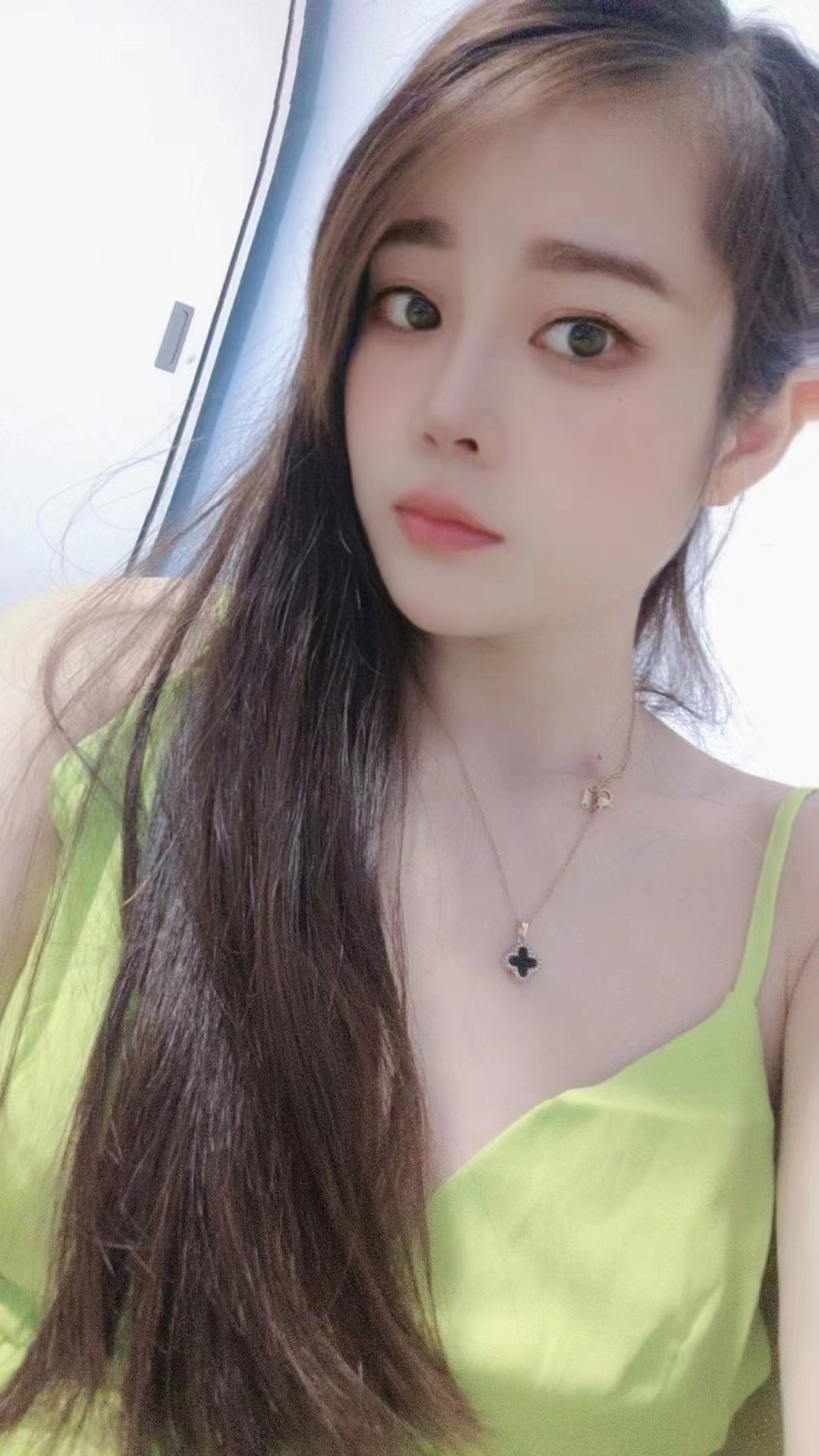 上海杨浦青青子坚挺大胸美女