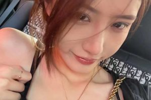 朝阳清纯小美女