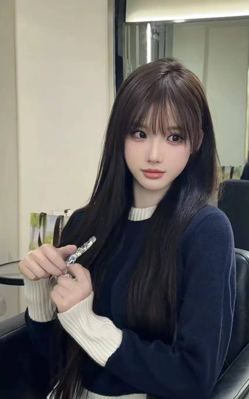 刚下水的短期兼职中项小嫩妹